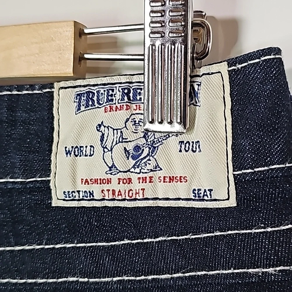 TRUE Religion 27x31 dark wash straight leg jeans - Picture 5 of 8